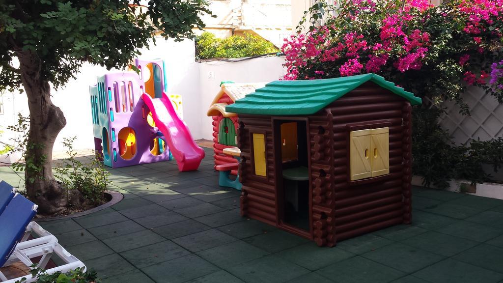Club Salina Wharf Aparthotel Qawra Exterior foto