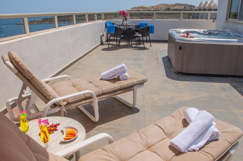 Club Salina Wharf Aparthotel Qawra Quarto foto