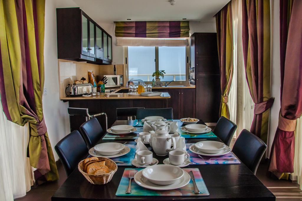 Club Salina Wharf Aparthotel Qawra Quarto foto